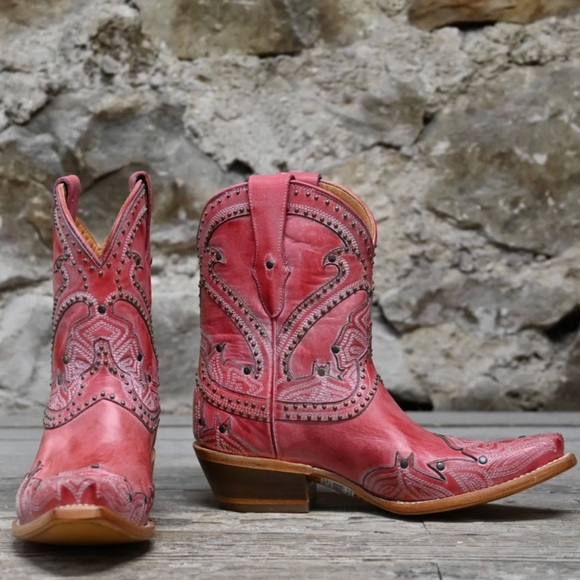 New Lucchese 9” Studded Short Boot Pink Leather Petal stitch Sz 8.5 B